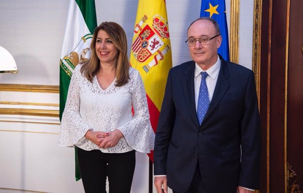 Díaz traslada a Linde el interés de Andalucía por salir a los mercados para recuperar la autonomía financiera