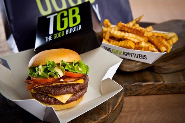 TGB celebra el Día Internacional de la Hamburguesa con una donación de burgers a un comedor social de Madrid