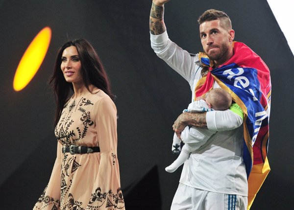 Sergio Ramos y Pilar Rubio presumen de hijos en la celebración de la Champions