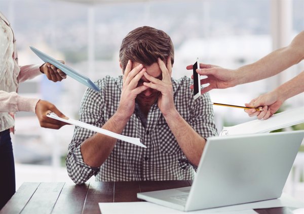 El Congreso pide incluir el estrés y el acoso laboral como enfermedades profesionales