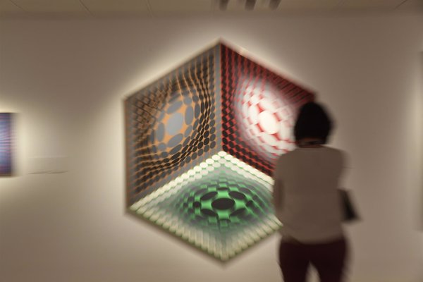 El Thyssen recupera los orígenes del arte óptico a través de la obra