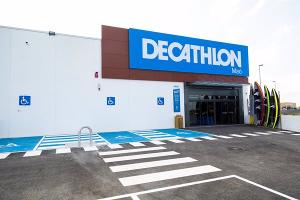 Decathlon inaugura este viernes su primera tienda en Menorca