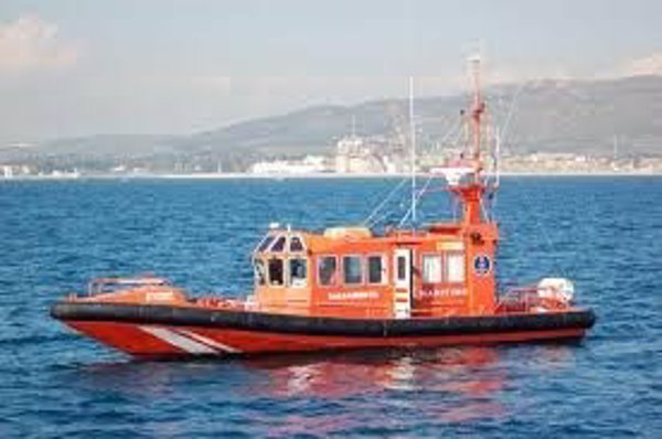 Rescatadas 102 personas en dos pateras trasladas al puerto de Málaga