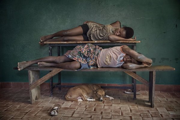 La fotoperidista Ana Palacios estrena este jueves el documental 'Niños esclavos. La puerta de atrás'
