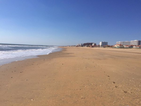 La mujer hallada muerta en una playa de Punta Umbría (Huelva) no presenta signos de violencia