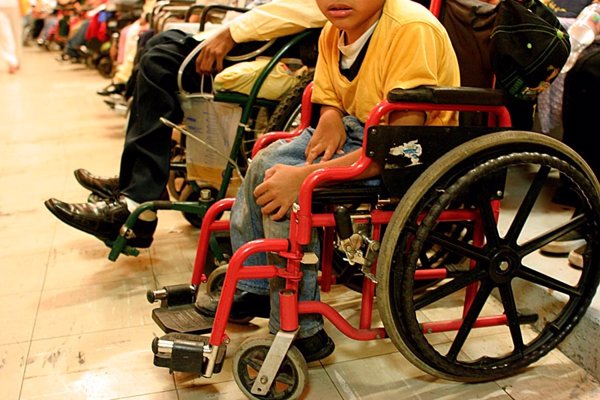El PP quiere que los menores con discapacidad tengan una tarjeta sanitaria independiente de la de sus progenitores