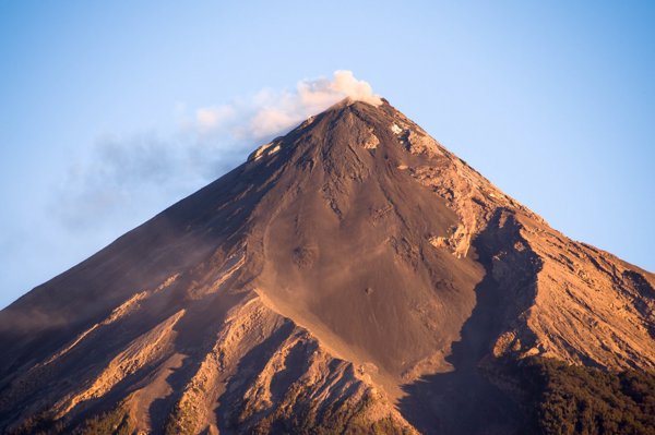 Un equipo español asesorará a Guatemala en la recuperación de la zona tras la erupción del volcán 'Fuego'