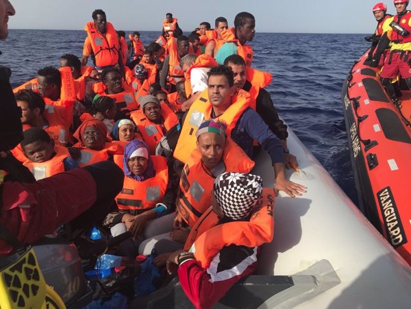 El Gobierno autoriza al Open Arms a desembarcar a los 59 migrantes rescatados frente a Libia en Barcelona