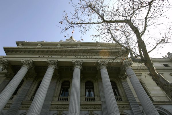 El Ibex 35 cierra con una caída del 0,67% y se despide de los 9.600 puntos