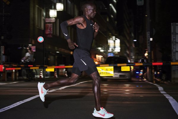Nike aumenta la velocidad con las 'Air Zoom Pegasus Turbo' con los consejos de Kipchoge