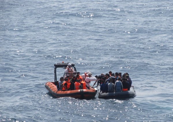 Unos 1.180 migrantes han sido rescatados este fin de semana procedentes de 65 pateras