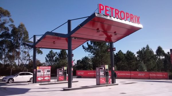 Un millón y medio de conductores con discapacidad pueden verse afectados por gasolineras desatendidas, según el CERMI