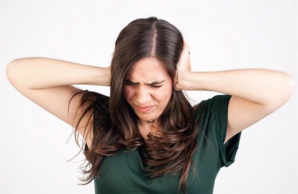 Expertos indican que el 35% de los adultos sufrirán algún tipo de barotrauma en sus oídos durante el verano