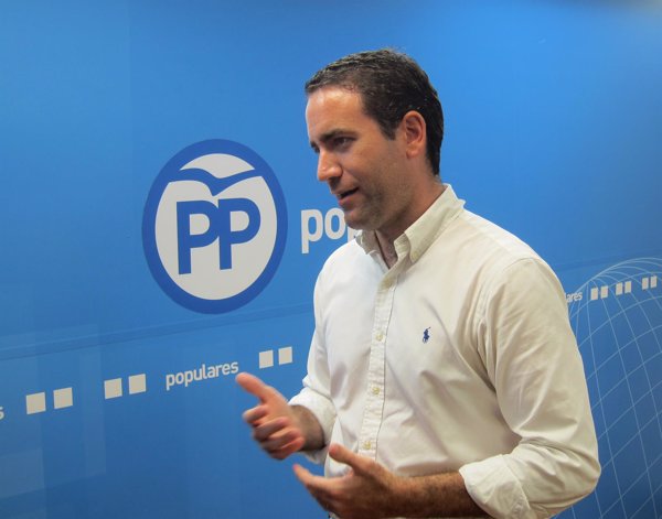 El PP afea a Pedro Sánchez que busque acuerdos bilaterales con Merkel sobre inmigración en vez de ir a la UE
