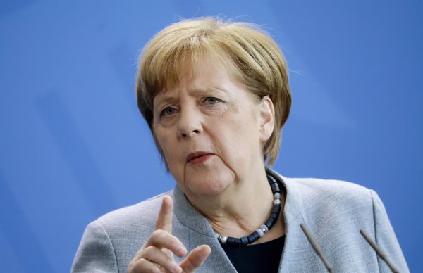 La mayoría de los alemanes, descontentos con el trabajo de Merkel