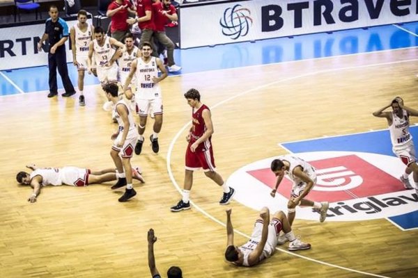 España roza el título en el Europeo Sub 16 de baloncesto masculino