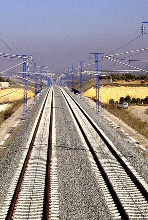 Restablecido el servicio ferroviario entre Zamora y Ourense que se había interrumpido por las obras del AVE