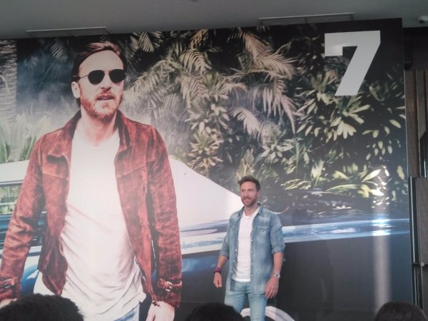 El Festival La Campa reclama 250.000 euros a David Guetta por la cancelación de su concierto en Santander