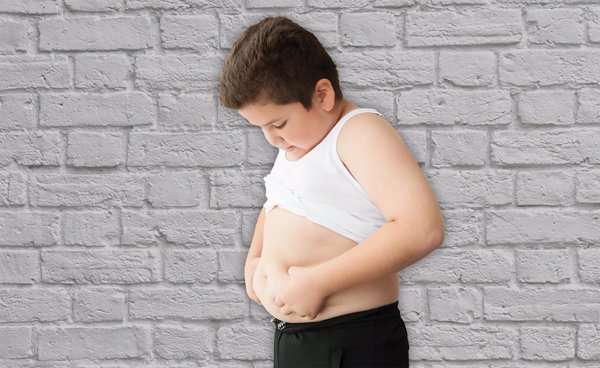 Un estudio evidencia que más de un tercio de los menores españoles padece exceso de peso