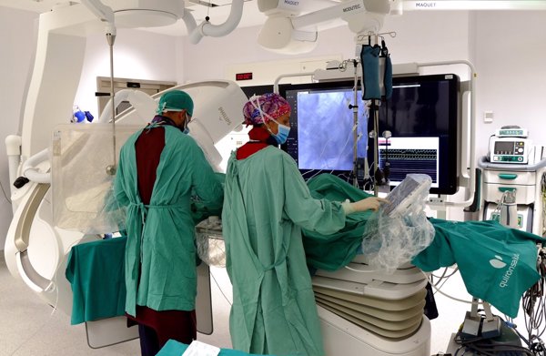 Quirónsalud Madrid estrena un quirófano híbrido para realizar cirugías poco invasivas