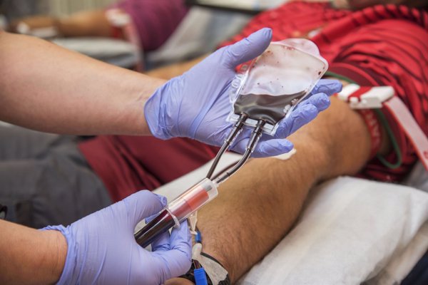 España firma un acuerdo con Andorra para promover la donación de sangre entre ambos países