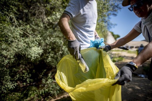 Bruselas avisa a España de que debe adoptar medidas para cumplir el objetivo de reciclaje de residuos urbanos