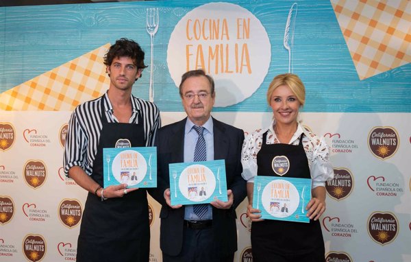 Cayetana Guillén-Cuervo y el chef Jorge Brazález lanzan un libro gratuito con 20 recetas saludables