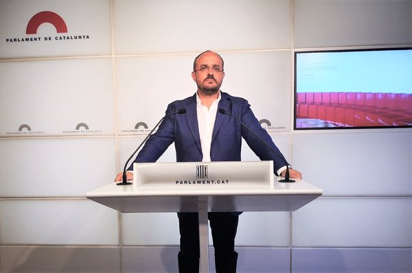 Alejandro Fernández anuncia su candidatura a presidir el PP catalán