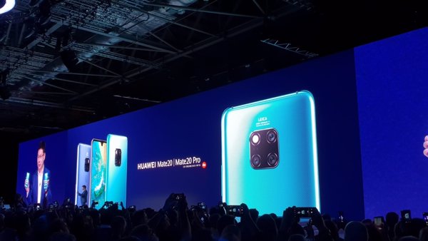 Huawei pone foco en la Inteligencia Artificial con los nuevos Mate 20 y lanza el primer móvil que sirve de base de carga