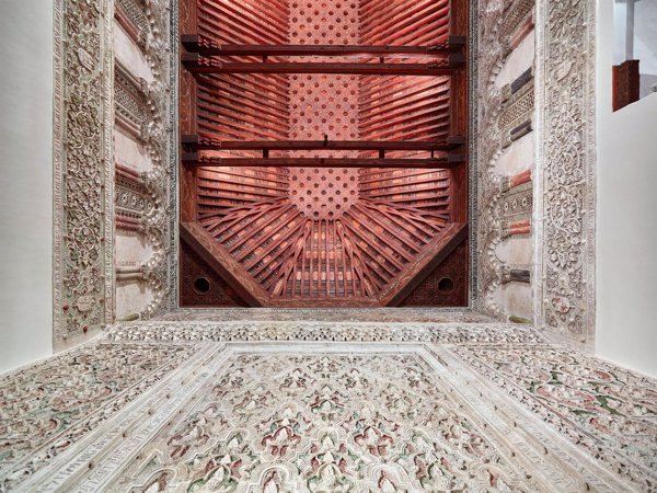 El Museo Sefardí de Toledo recupera la obra 'Interior de Sala', de Pablo Gonzalvo, y la expone en su lugar original