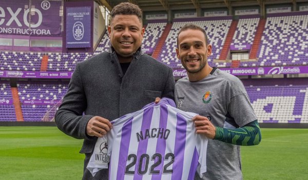 Nacho Martínez renueva con el Real Valladolid hasta 2022