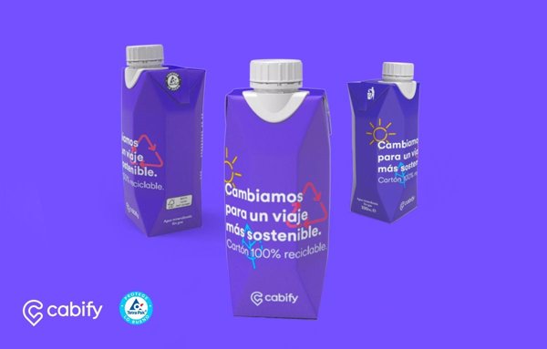 Cabify cambia en España sus botellas de agua por un envase alternativo de cartón para reducir el impacto medioambiental