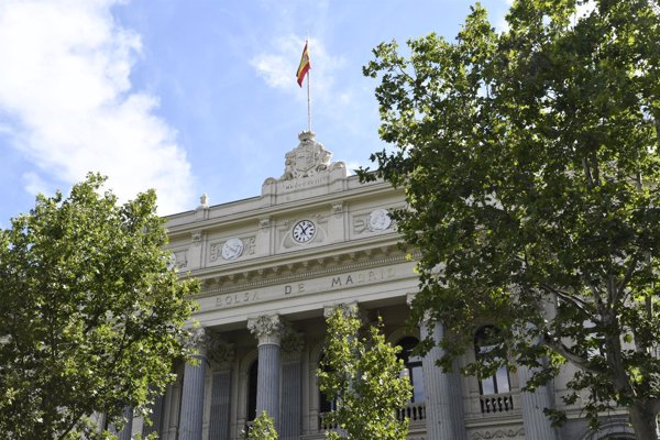 El Ibex 35 pierde los 9.100 puntos y cierra prácticamente plano