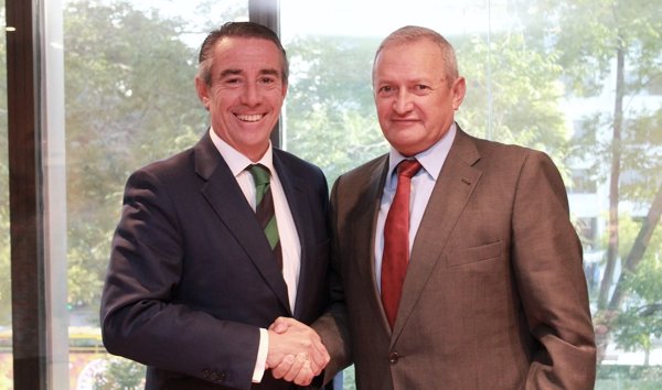 CaixaBank y Cooperativas Agroalimentarias de España renuevan su acuerdo de financiación
