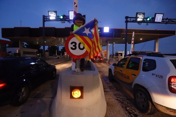 Los CDR dan por terminada su campaña de apertura de peajes activa en 11 puntos de Cataluña