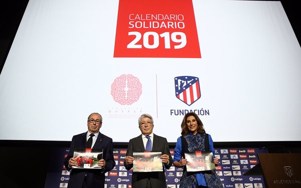 El Atlético presenta su calendario solidario 2019 para conseguir un 