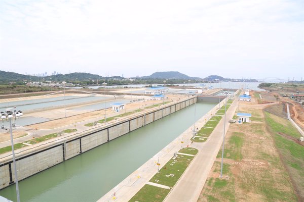 Sacyr debe pagar 225 millones a Panamá por devolución de anticipos de la obra del Canal