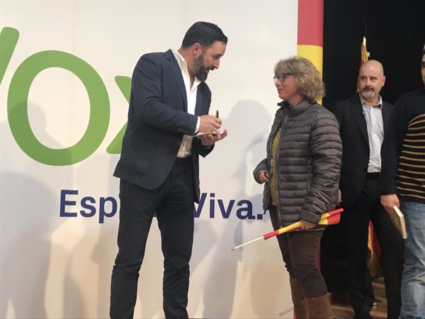Abascal dice que el 'no' de Rivera a Vox en Andalucía 