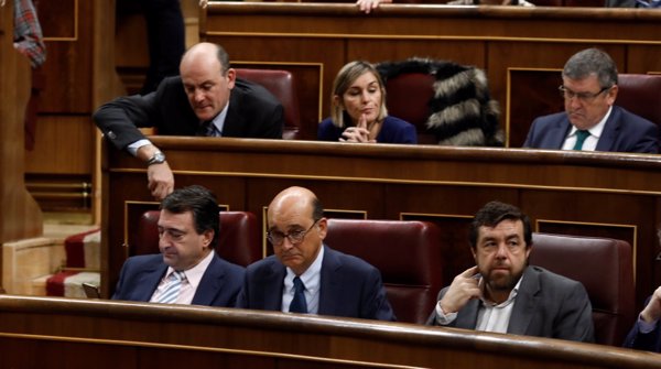 PP, PSOE y Cs tumban la moción del PNV que perseguía reparar a las víctimas de torturas en los años de lucha contra ETA