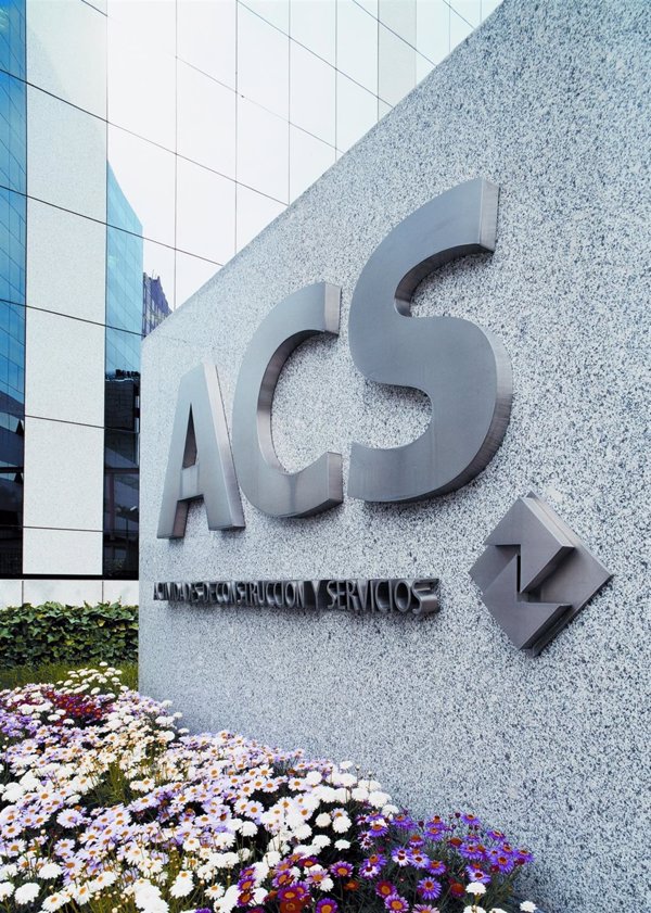 ACS repartirá en febrero un dividendo de 0,450 euros o una acción por cada 76