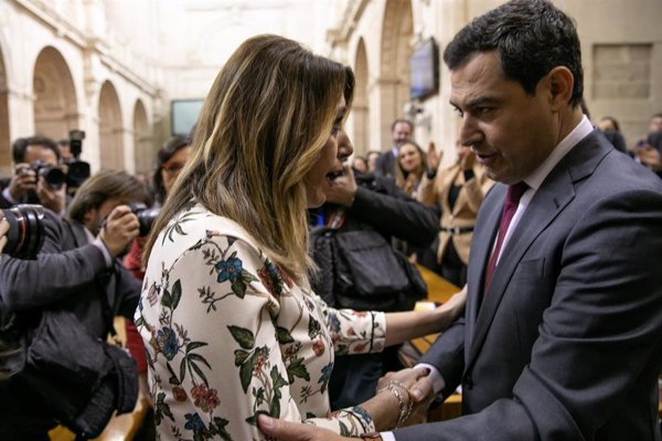 El BOE y el BOJA publican el nombramiento de Juanma Moreno como presidente de la Junta y el cese de Susana Díaz