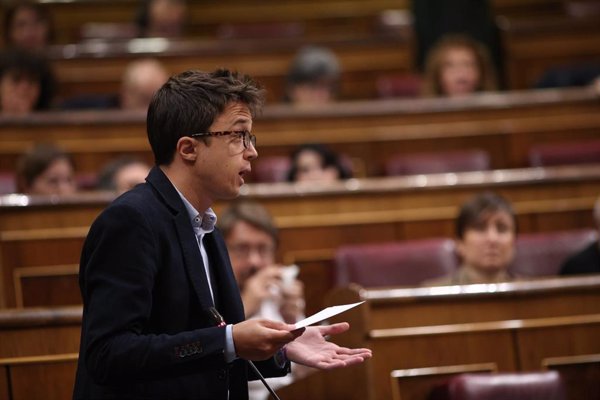 Errejón deja su escaño en el Congreso pero no se va de Podemos: 