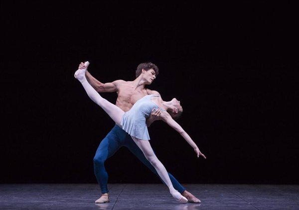 El Ballet de la Ópera de París se reencuentra entre aplausos a un Teatro Real entregado