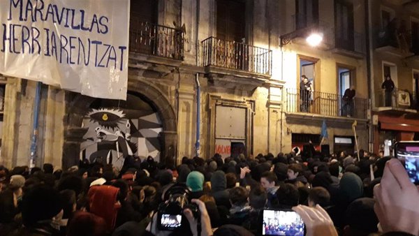 Siete detenidos y 48 investigados por desórdenes públicos y desobediencia en las protestas por el cierre de Rozalejo