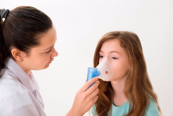 La SEICAP advierte de que la contaminación aumenta los casos de asma infantil