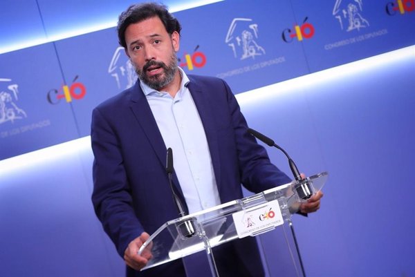 El PP se desmarca de los candidatos de Pedro Sánchez para renovar el CSN y le acusa de 