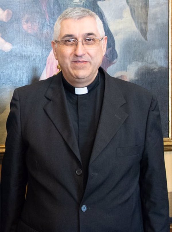 Justicia nombra al sacerdote valenciano Juan Damián Gandía como vocal de la Comisión Asesora de Libertad Religiosa