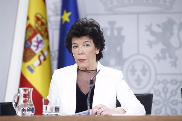 El Gobierno aprueba 24,2 millones para facilitar el retorno de españoles emigrados por la crisis