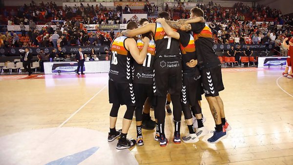(Crónica) San Pablo Burgos se arrima al 'playoff' y Delteco GCB gana en La Laguna