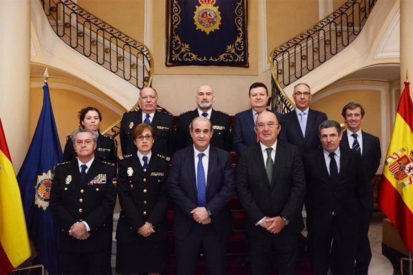 La Policía Nacional firma un protocolo con la Federación de Tenis para prevenir amaños en partidos